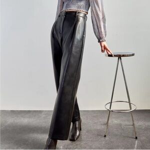 ARITZIA - Effortless Vegan Leather Pleated Pants